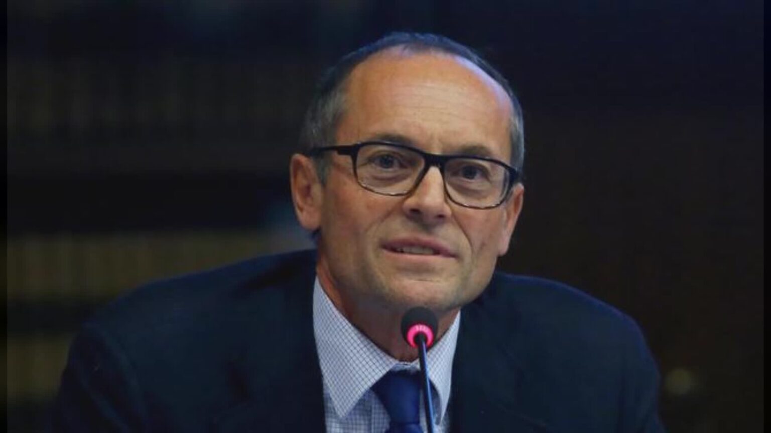 Il procuratore Sergio Sottani durante una conferenza stampa sul bilancio 2024 della Procura Generale di Perugia.